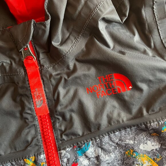 The North Face speckle lizard rainjacket 5T - Picture 3 of 11